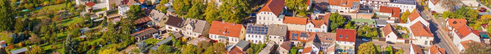 Vogelpersektive der Stadt Lychen und Seenlandschaft  in der Uckermark an einem sonnigen Tag