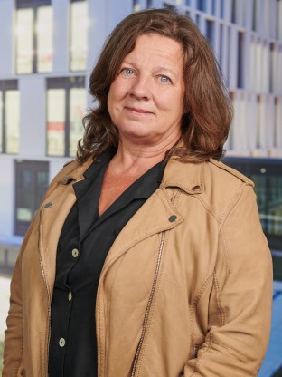 Portrait von Frau am Mihr